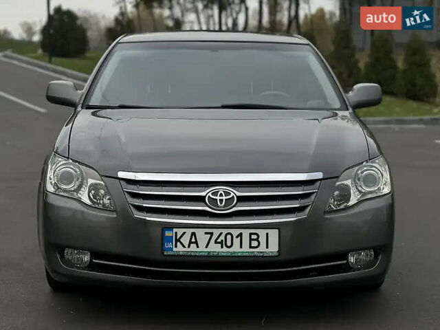 Серый Тойота Авалон, объемом двигателя 3.5 л и пробегом 315 тыс. км за 7600 $, фото 3 на Automoto.ua