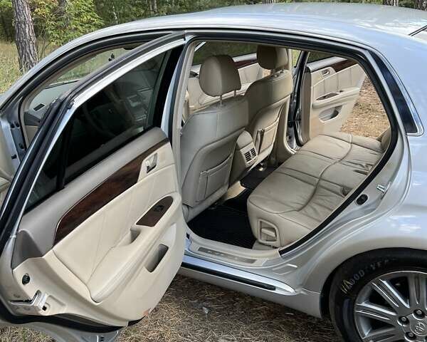Серый Тойота Авалон, объемом двигателя 3.5 л и пробегом 142 тыс. км за 12500 $, фото 21 на Automoto.ua