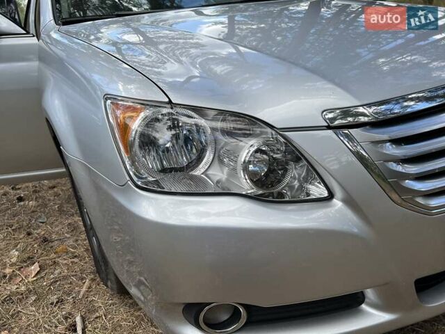 Серый Тойота Авалон, объемом двигателя 3.5 л и пробегом 142 тыс. км за 12500 $, фото 16 на Automoto.ua