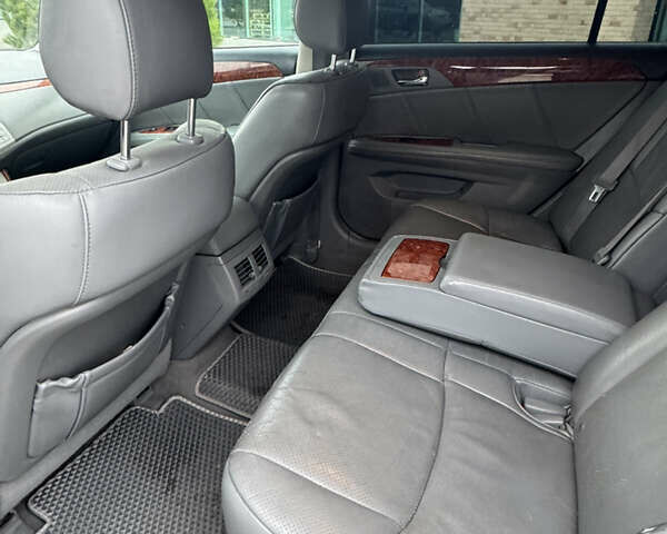 Серый Тойота Авалон, объемом двигателя 3.5 л и пробегом 299 тыс. км за 7500 $, фото 11 на Automoto.ua