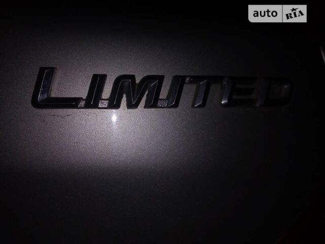 Серый Тойота Авалон, объемом двигателя 3.5 л и пробегом 313 тыс. км за 9499 $, фото 1 на Automoto.ua