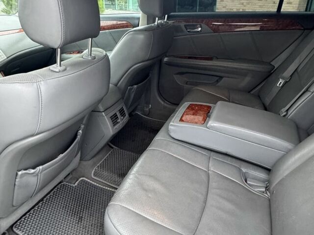 Серый Тойота Авалон, объемом двигателя 3.5 л и пробегом 299 тыс. км за 7500 $, фото 10 на Automoto.ua