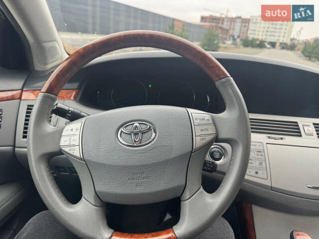 Серый Тойота Авалон, объемом двигателя 3.5 л и пробегом 299 тыс. км за 7500 $, фото 15 на Automoto.ua
