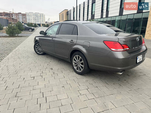Серый Тойота Авалон, объемом двигателя 3.5 л и пробегом 299 тыс. км за 7500 $, фото 6 на Automoto.ua