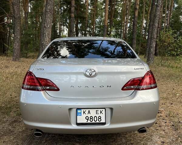Серый Тойота Авалон, объемом двигателя 3.5 л и пробегом 142 тыс. км за 12500 $, фото 7 на Automoto.ua