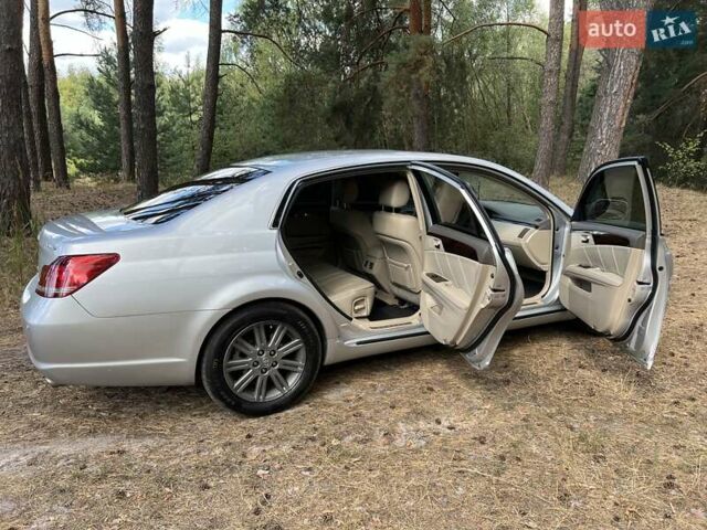 Серый Тойота Авалон, объемом двигателя 3.5 л и пробегом 142 тыс. км за 12500 $, фото 19 на Automoto.ua