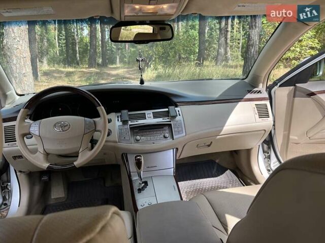 Серый Тойота Авалон, объемом двигателя 3.5 л и пробегом 142 тыс. км за 12500 $, фото 41 на Automoto.ua