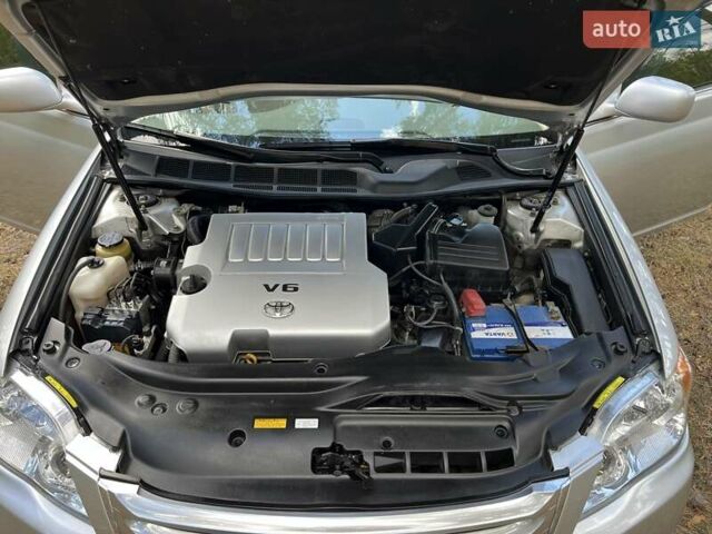 Серый Тойота Авалон, объемом двигателя 3.5 л и пробегом 142 тыс. км за 12500 $, фото 10 на Automoto.ua
