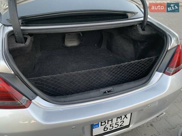 Серый Тойота Авалон, объемом двигателя 3.5 л и пробегом 279 тыс. км за 10000 $, фото 10 на Automoto.ua