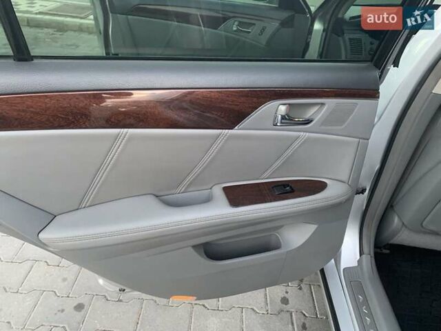 Серый Тойота Авалон, объемом двигателя 3.5 л и пробегом 279 тыс. км за 10000 $, фото 13 на Automoto.ua