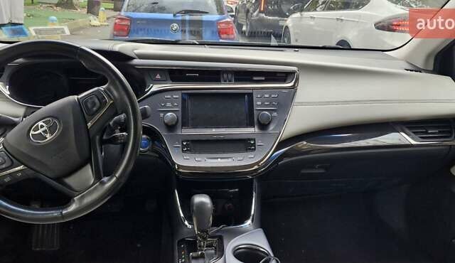 Серый Тойота Авалон, объемом двигателя 2.49 л и пробегом 164 тыс. км за 13500 $, фото 4 на Automoto.ua