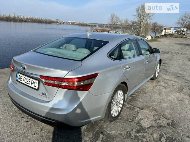 Серый Тойота Авалон, объемом двигателя 2.49 л и пробегом 141 тыс. км за 19500 $, фото 11 на Automoto.ua