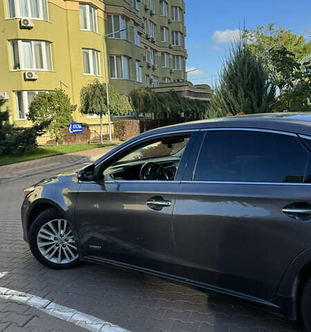 Серый Тойота Авалон, объемом двигателя 2.49 л и пробегом 279 тыс. км за 14500 $, фото 2 на Automoto.ua