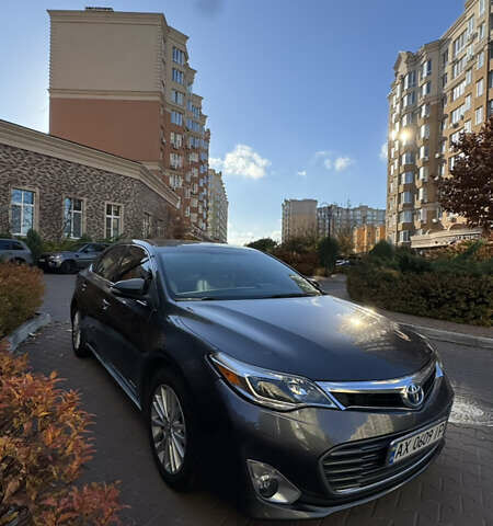 Серый Тойота Авалон, объемом двигателя 2.49 л и пробегом 279 тыс. км за 14500 $, фото 11 на Automoto.ua