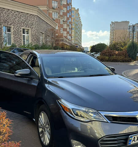 Серый Тойота Авалон, объемом двигателя 2.49 л и пробегом 279 тыс. км за 14500 $, фото 6 на Automoto.ua