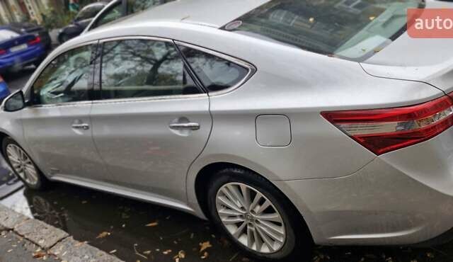 Серый Тойота Авалон, объемом двигателя 2.49 л и пробегом 164 тыс. км за 13500 $, фото 2 на Automoto.ua