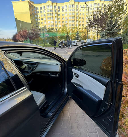 Серый Тойота Авалон, объемом двигателя 2.49 л и пробегом 279 тыс. км за 14500 $, фото 25 на Automoto.ua