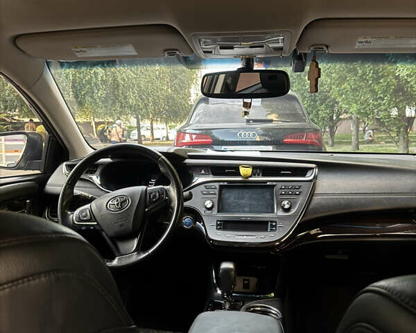 Серый Тойота Авалон, объемом двигателя 2.49 л и пробегом 200 тыс. км за 15200 $, фото 11 на Automoto.ua