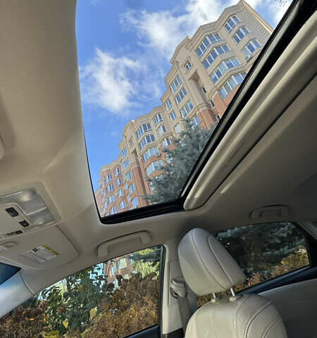 Серый Тойота Авалон, объемом двигателя 2.49 л и пробегом 279 тыс. км за 14500 $, фото 13 на Automoto.ua