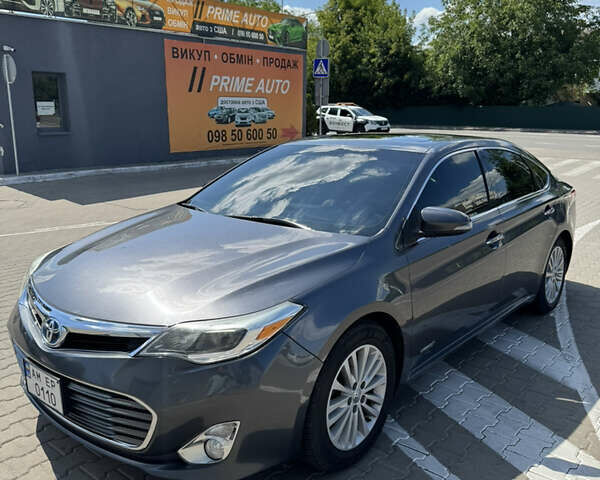 Серый Тойота Авалон, объемом двигателя 2.49 л и пробегом 200 тыс. км за 15200 $, фото 4 на Automoto.ua