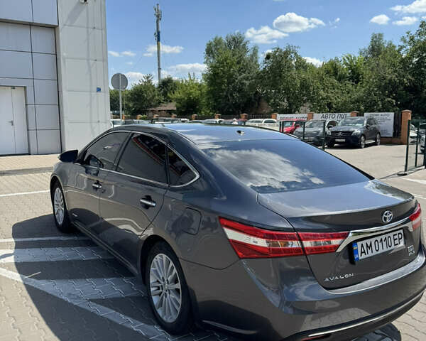 Серый Тойота Авалон, объемом двигателя 2.49 л и пробегом 200 тыс. км за 15200 $, фото 7 на Automoto.ua