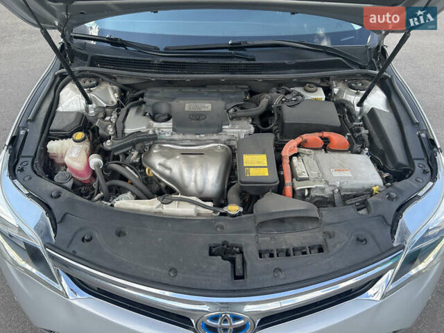 Серый Тойота Авалон, объемом двигателя 2.5 л и пробегом 186 тыс. км за 17200 $, фото 15 на Automoto.ua