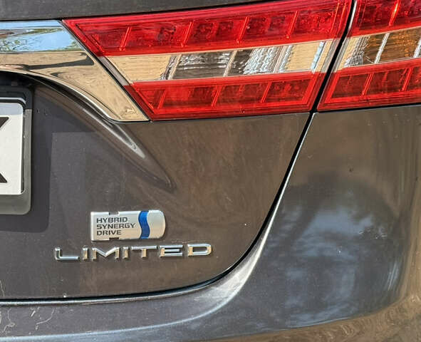 Серый Тойота Авалон, объемом двигателя 2.49 л и пробегом 290 тыс. км за 12800 $, фото 8 на Automoto.ua