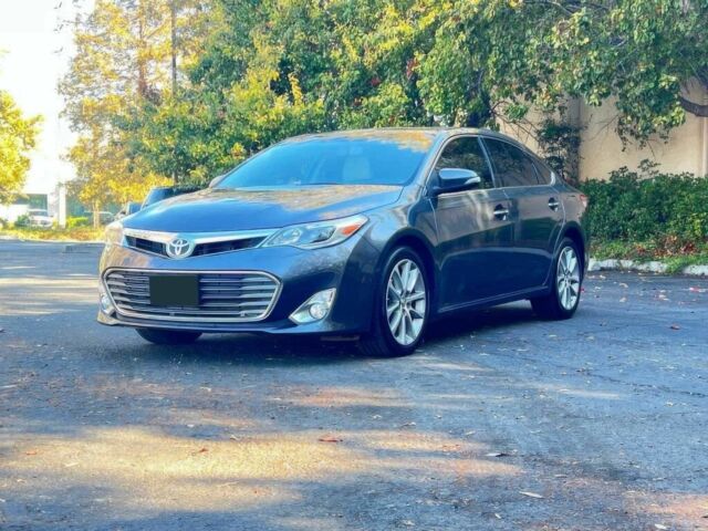 Серый Тойота Авалон, объемом двигателя 3.5 л и пробегом 90 тыс. км за 3500 $, фото 2 на Automoto.ua