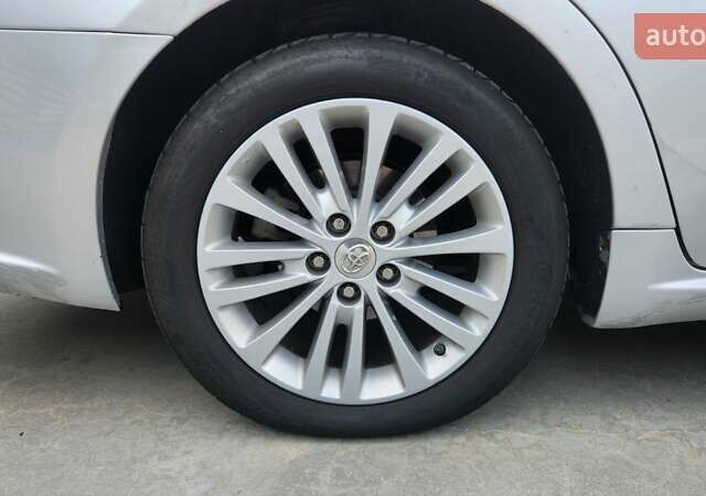 Серый Тойота Авалон, объемом двигателя 2.49 л и пробегом 166 тыс. км за 17000 $, фото 11 на Automoto.ua