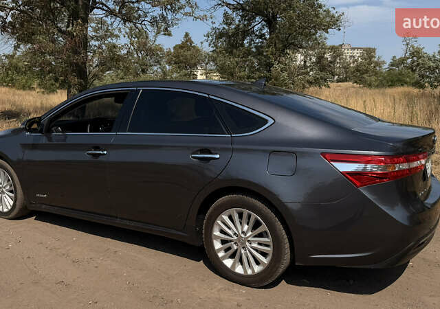 Серый Тойота Авалон, объемом двигателя 2.49 л и пробегом 290 тыс. км за 12800 $, фото 7 на Automoto.ua