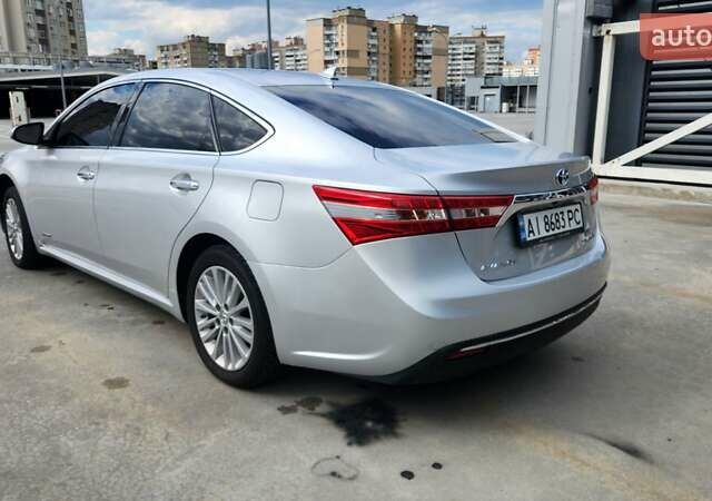 Серый Тойота Авалон, объемом двигателя 2.49 л и пробегом 166 тыс. км за 17000 $, фото 3 на Automoto.ua