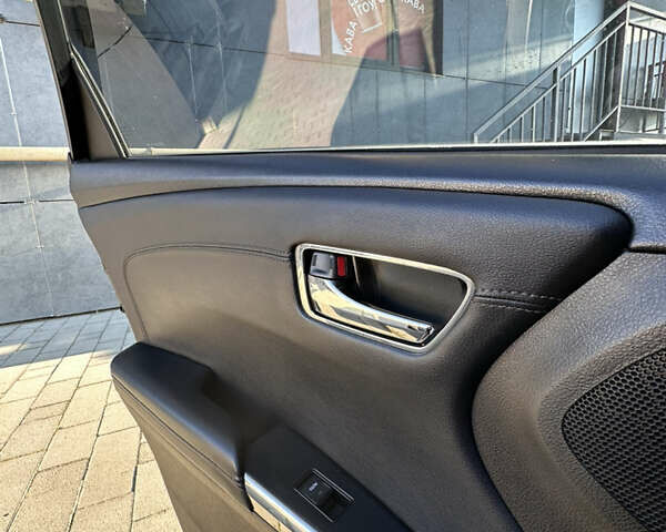 Сірий Тойота Авалон, об'ємом двигуна 2.5 л та пробігом 147 тис. км за 20000 $, фото 14 на Automoto.ua