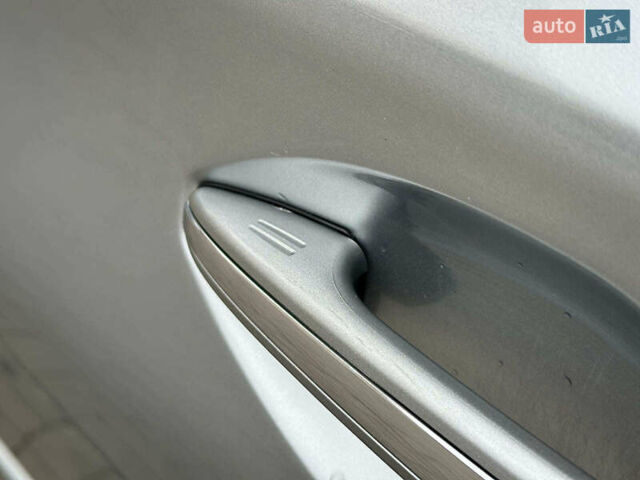 Сірий Тойота Авалон, об'ємом двигуна 2.5 л та пробігом 247 тис. км за 15990 $, фото 8 на Automoto.ua