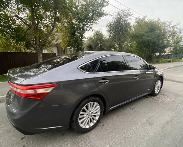 Серый Тойота Авалон, объемом двигателя 2.5 л и пробегом 362 тыс. км за 12900 $, фото 8 на Automoto.ua
