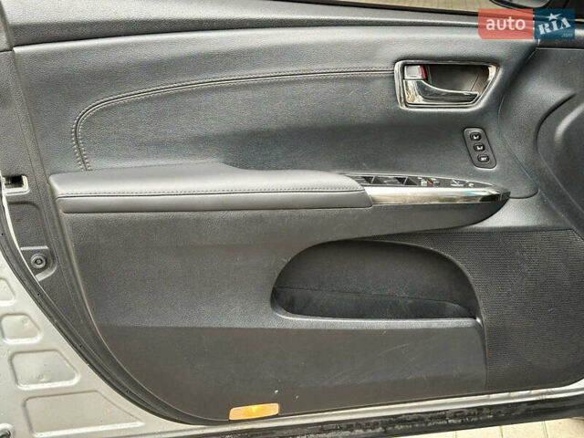 Сірий Тойота Авалон, об'ємом двигуна 2.5 л та пробігом 247 тис. км за 15990 $, фото 11 на Automoto.ua