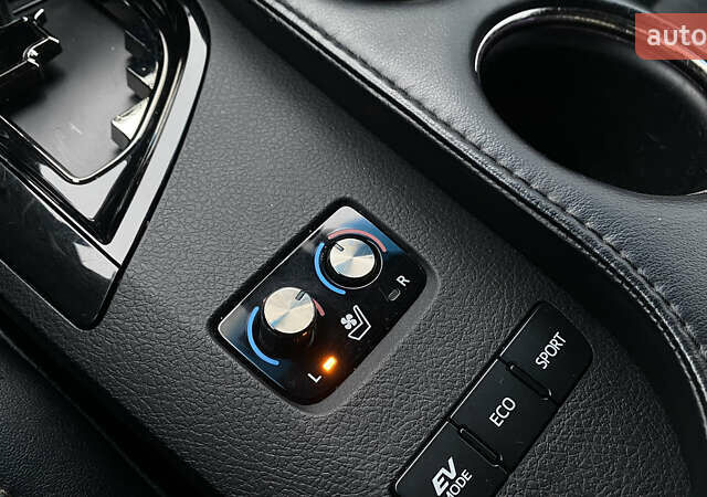 Серый Тойота Авалон, объемом двигателя 2.49 л и пробегом 144 тыс. км за 20800 $, фото 8 на Automoto.ua