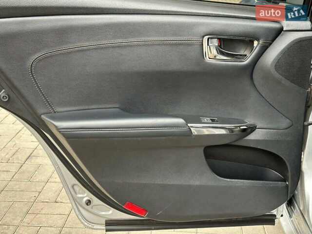 Сірий Тойота Авалон, об'ємом двигуна 2.5 л та пробігом 247 тис. км за 15990 $, фото 18 на Automoto.ua