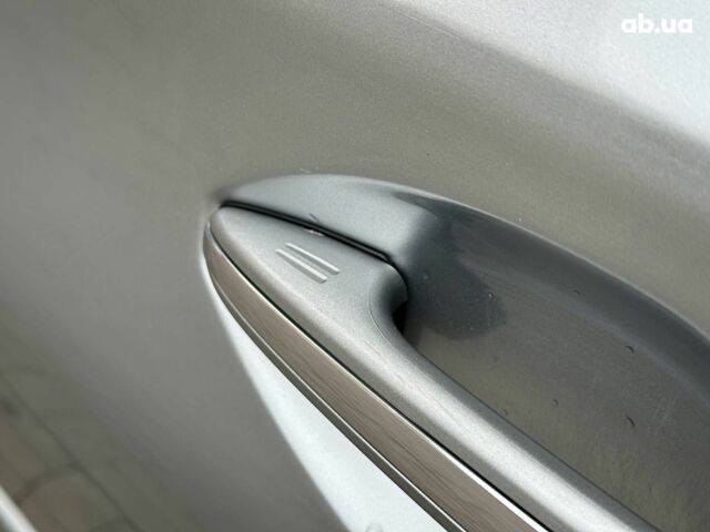 Сірий Тойота Авалон, об'ємом двигуна 2.5 л та пробігом 247 тис. км за 15990 $, фото 7 на Automoto.ua
