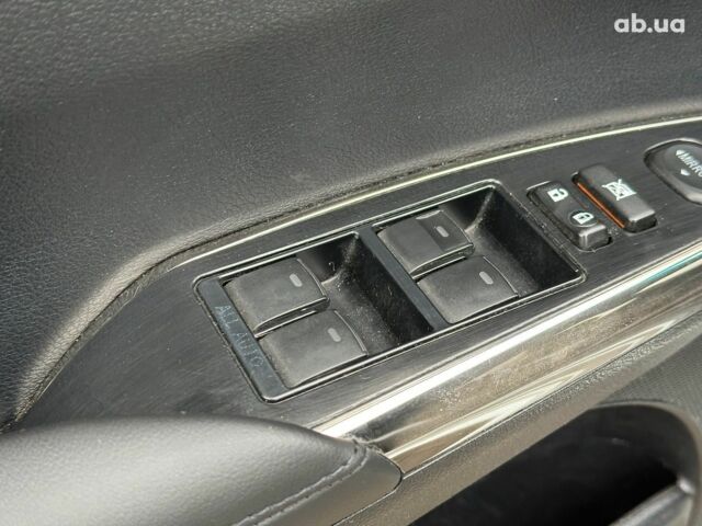 Сірий Тойота Авалон, об'ємом двигуна 2.5 л та пробігом 247 тис. км за 15990 $, фото 11 на Automoto.ua
