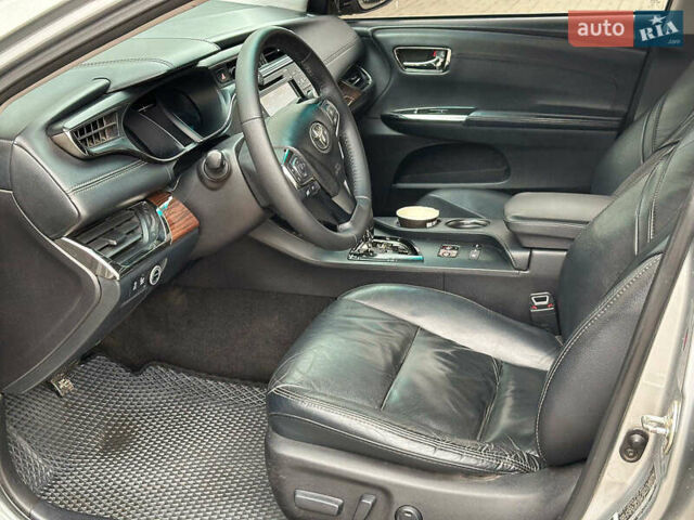 Сірий Тойота Авалон, об'ємом двигуна 2.5 л та пробігом 247 тис. км за 15990 $, фото 10 на Automoto.ua