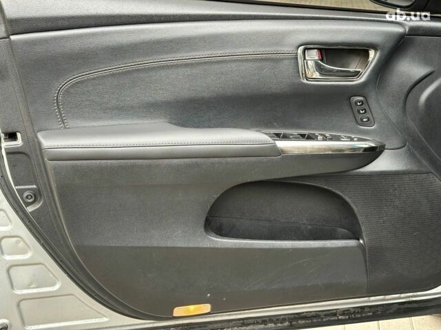 Сірий Тойота Авалон, об'ємом двигуна 2.5 л та пробігом 247 тис. км за 15990 $, фото 10 на Automoto.ua