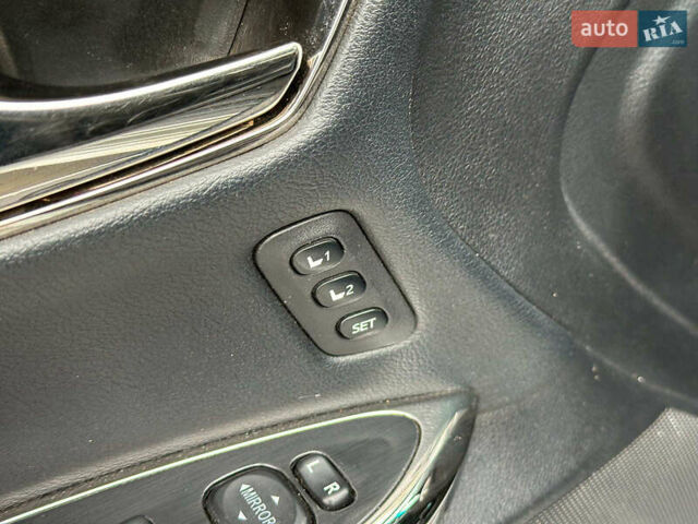 Сірий Тойота Авалон, об'ємом двигуна 2.5 л та пробігом 247 тис. км за 15990 $, фото 13 на Automoto.ua