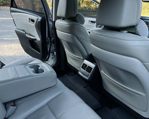 Серый Тойота Авалон, объемом двигателя 2.49 л и пробегом 169 тыс. км за 17500 $, фото 26 на Automoto.ua