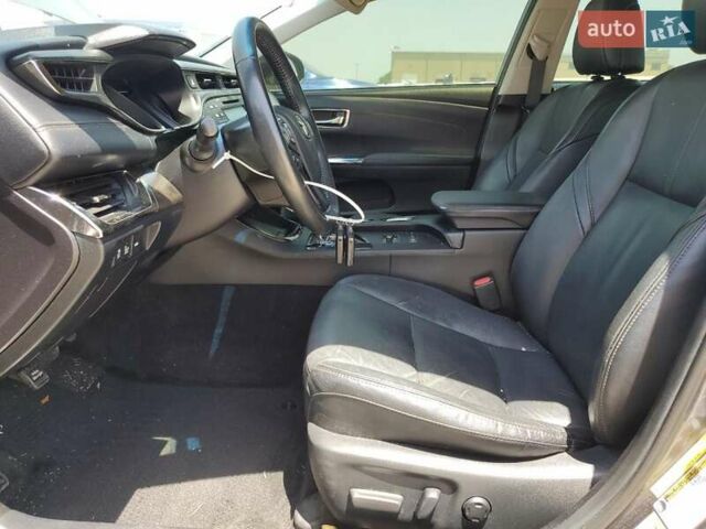 Серый Тойота Авалон, объемом двигателя 2.5 л и пробегом 193 тыс. км за 2800 $, фото 6 на Automoto.ua