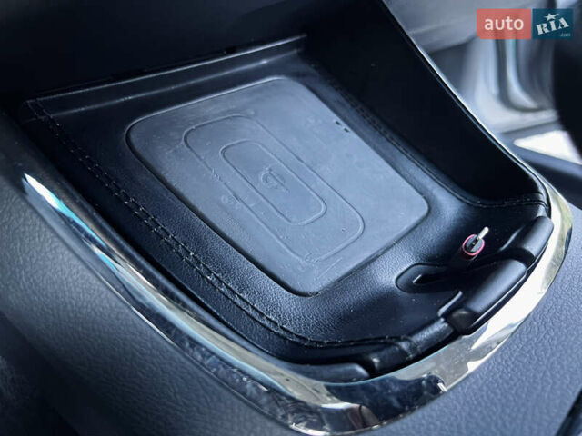 Серый Тойота Авалон, объемом двигателя 2.49 л и пробегом 169 тыс. км за 17500 $, фото 20 на Automoto.ua