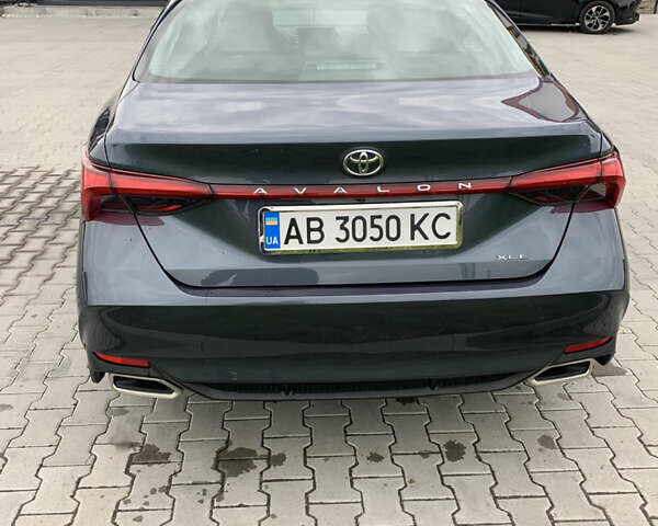Серый Тойота Авалон, объемом двигателя 3.46 л и пробегом 56 тыс. км за 29800 $, фото 4 на Automoto.ua