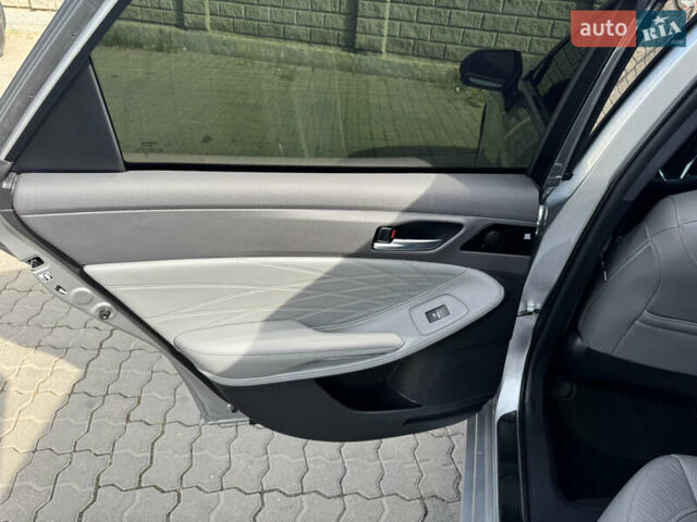 Серый Тойота Авалон, объемом двигателя 3.46 л и пробегом 55 тыс. км за 32000 $, фото 28 на Automoto.ua