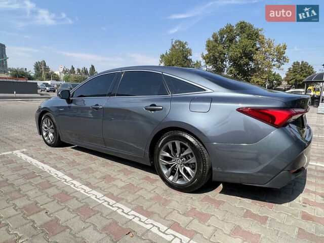 Серый Тойота Авалон, объемом двигателя 2.49 л и пробегом 75 тыс. км за 31000 $, фото 3 на Automoto.ua
