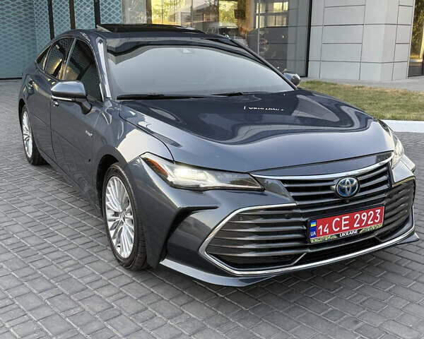 Тойота Авалон 2020 в Одессе на Automoto.ua Серый Тойота Авалон, объемом двигателя 2.49 л и пробегом 115 тыс. км за 31000 $, фото 2 на Automoto.ua