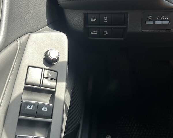 Серый Тойота Авалон, объемом двигателя 2.49 л и пробегом 75 тыс. км за 31000 $, фото 23 на Automoto.ua